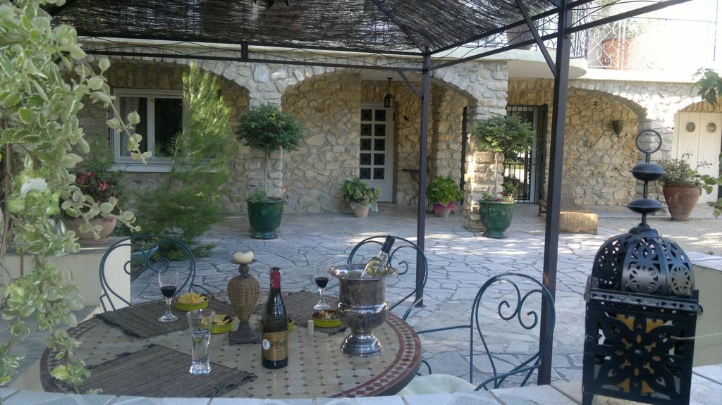 Gites Maisons De Vacances Domaine La Chamade Карпентра Стая снимка