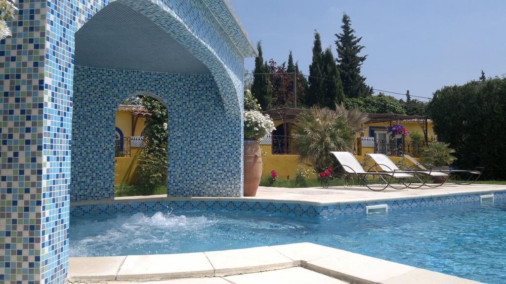 Gites Maisons De Vacances Domaine La Chamade Карпентра Стая снимка