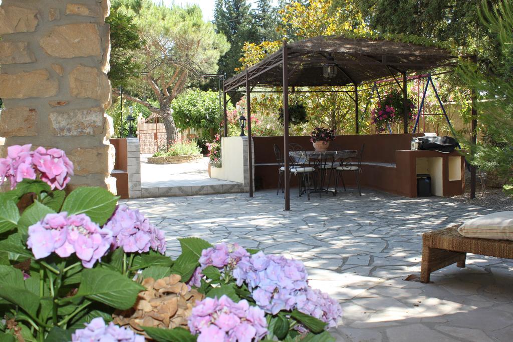 Gites Maisons De Vacances Domaine La Chamade Карпентра Стая снимка