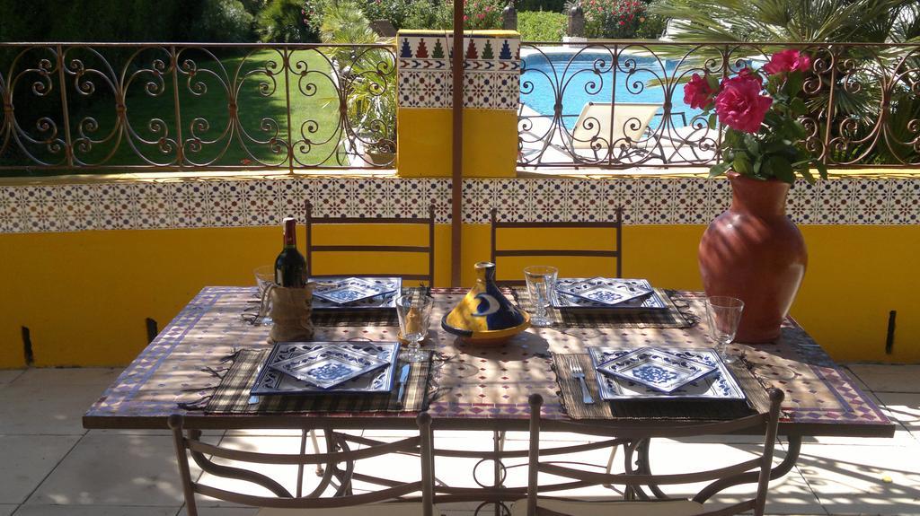 Gites Maisons De Vacances Domaine La Chamade Карпентра Екстериор снимка
