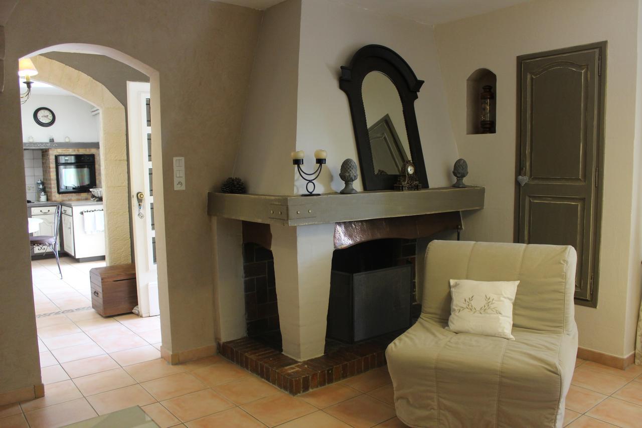 Gites Maisons De Vacances Domaine La Chamade Карпентра Екстериор снимка