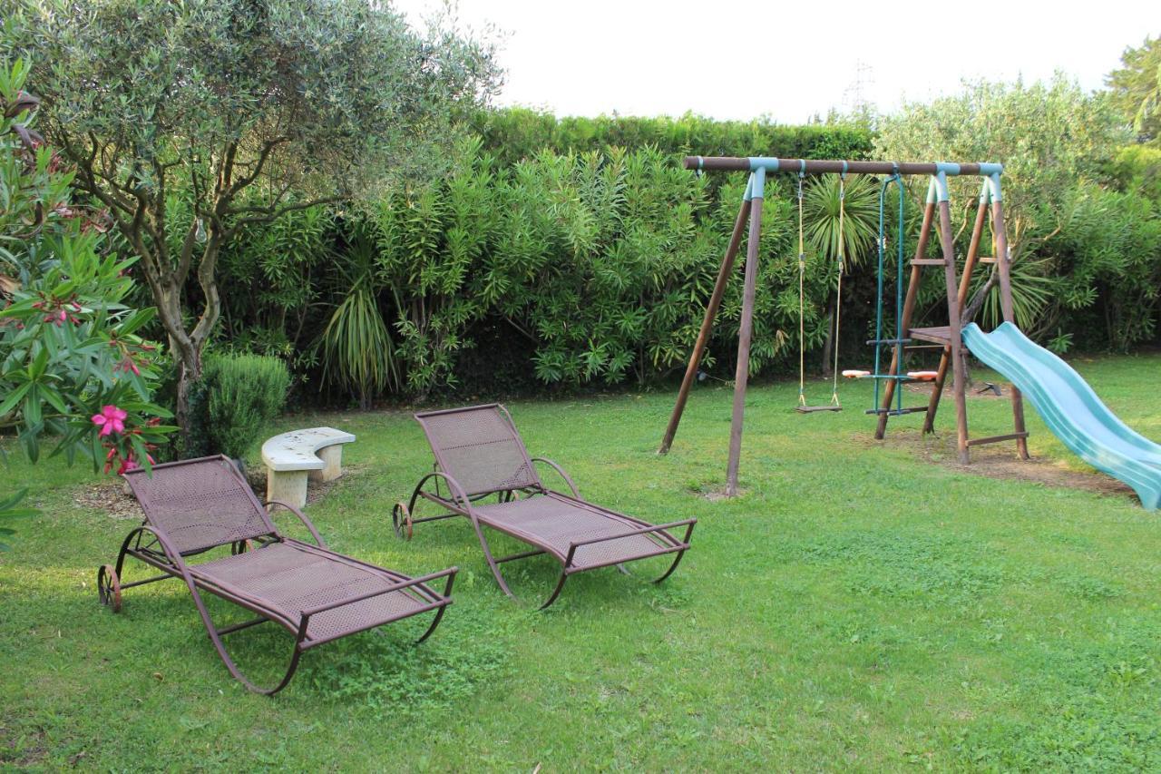 Gites Maisons De Vacances Domaine La Chamade Карпентра Екстериор снимка